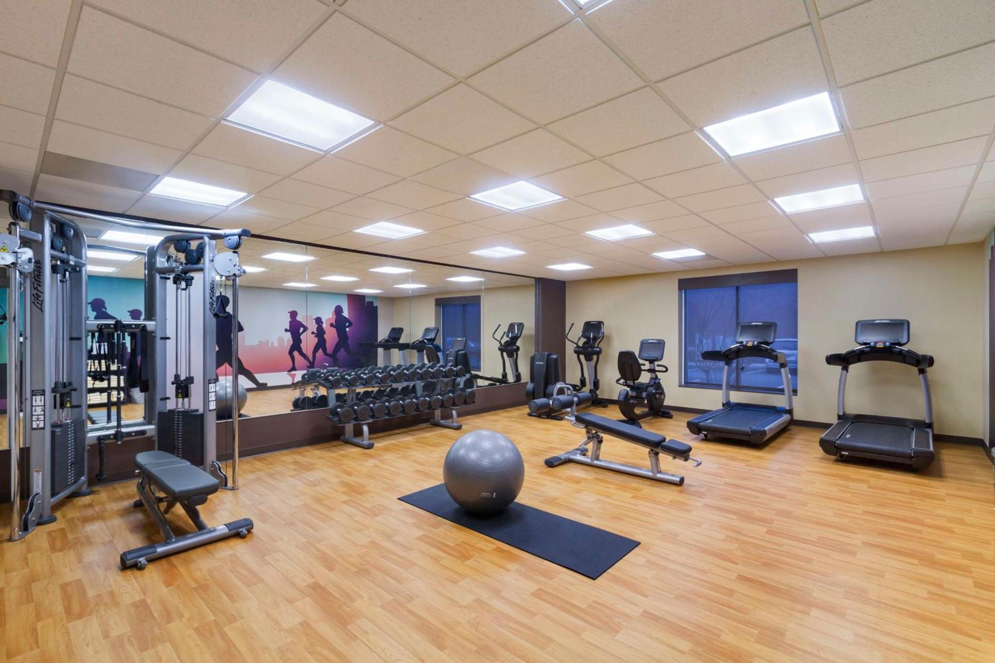 Hyatt Place Blacksburg/University Екстериор снимка