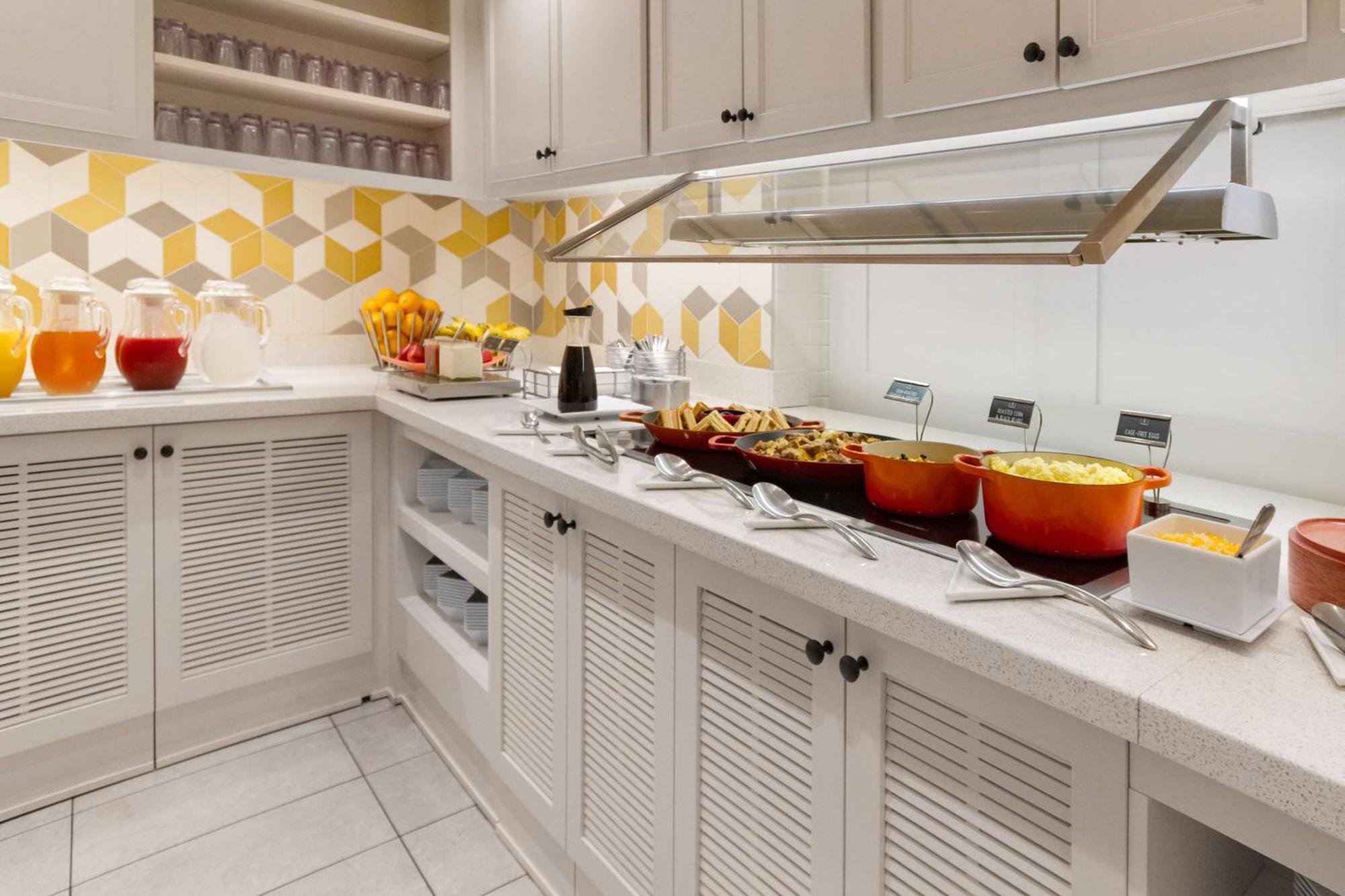 Hyatt Place Blacksburg/University Екстериор снимка
