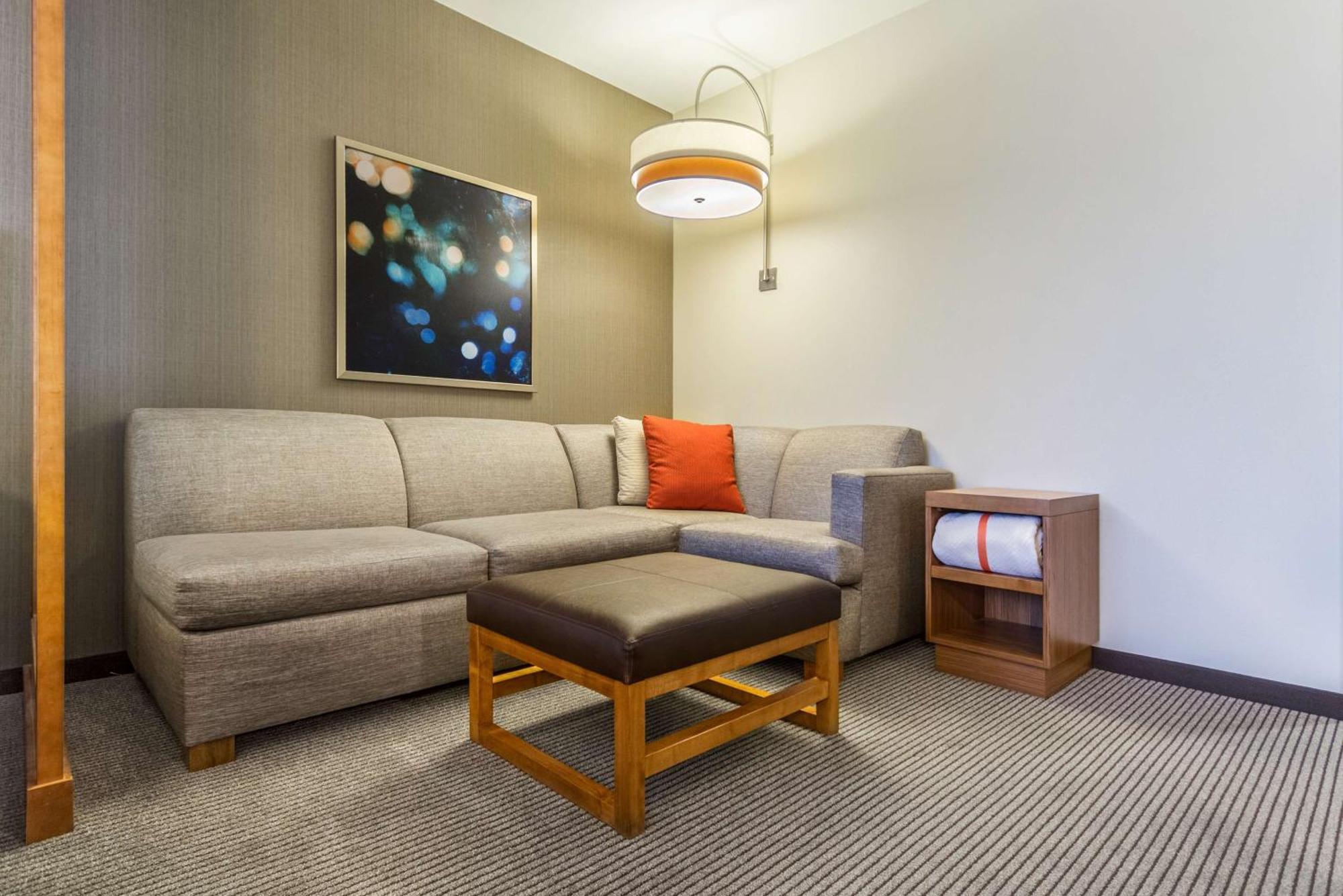 Hyatt Place Blacksburg/University Екстериор снимка