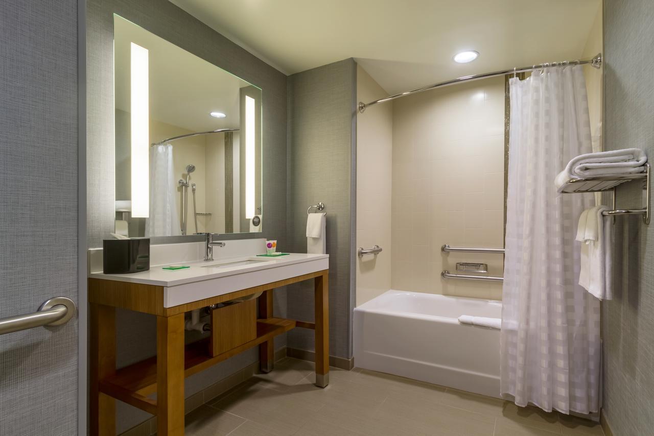 Hyatt Place Blacksburg/University Екстериор снимка